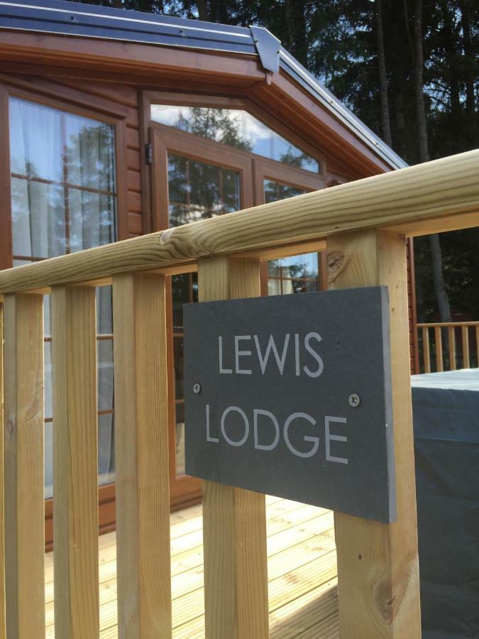 Lewis Lodge Perth Exterior foto